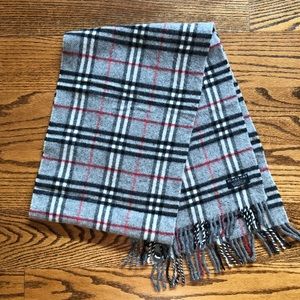Burberry classic large check wool fringe scarf